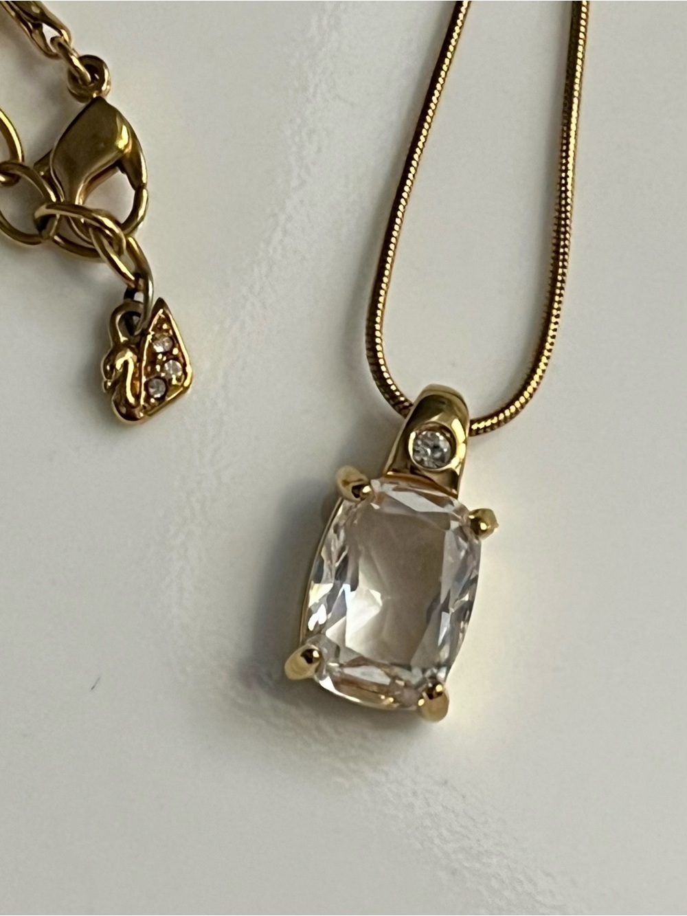 Swarovski gold-tone elongated cushion-cut crystal pendant necklace 15”17.5” - Picture 13 of 15